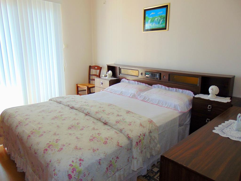 Pansion Kardum Bed & Breakfast Bibinje Phòng bức ảnh