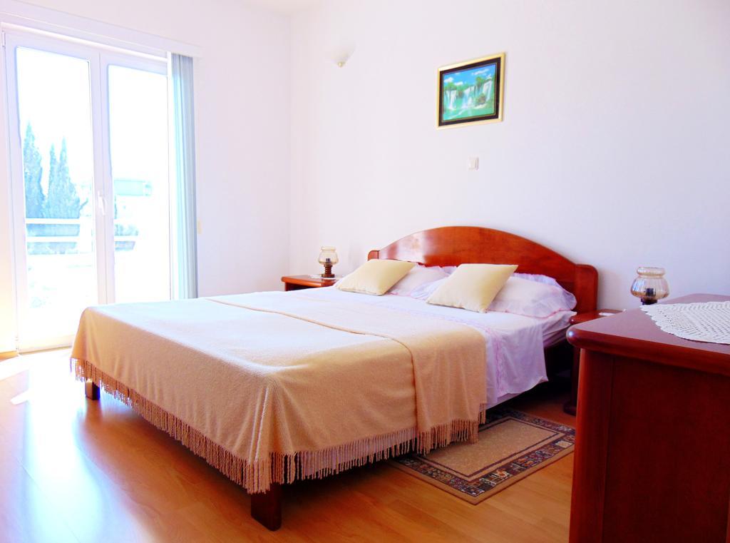 Pansion Kardum Bed & Breakfast Bibinje Phòng bức ảnh