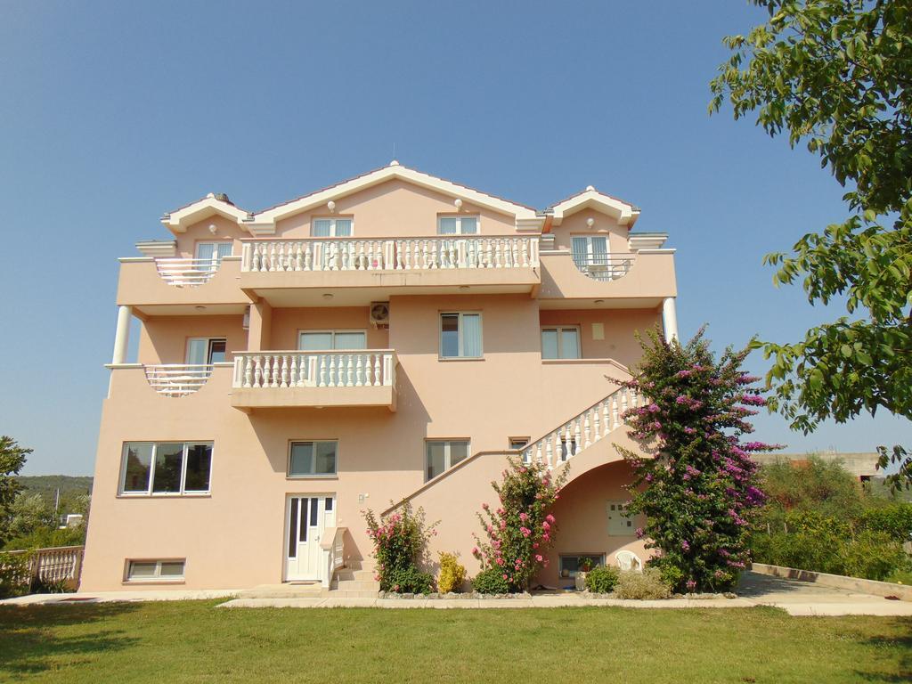 Pansion Kardum Bed & Breakfast Bibinje Ngoại thất bức ảnh